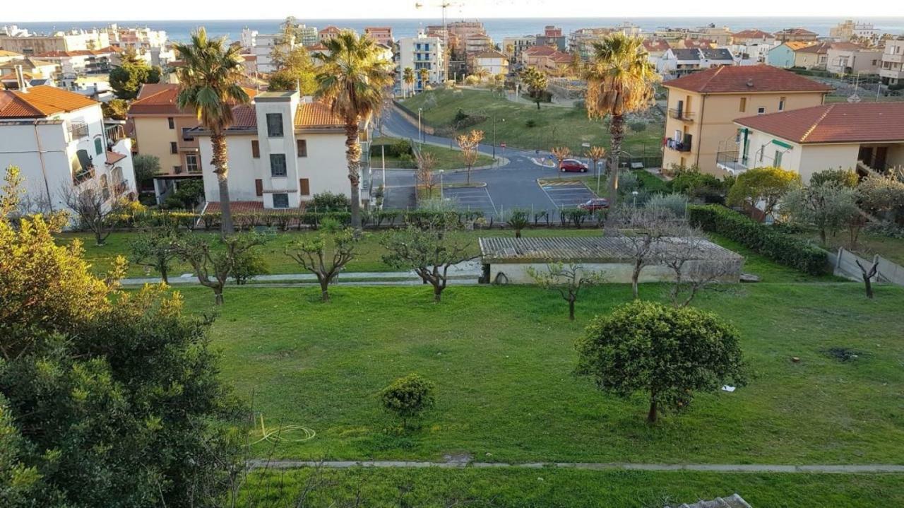 Very Cosy House With Fabulous Sea View! Pietra Ligure Extérieur photo
