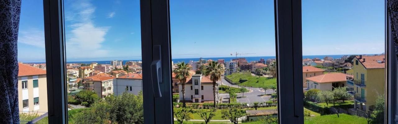 Very Cosy House With Fabulous Sea View! Pietra Ligure Extérieur photo
